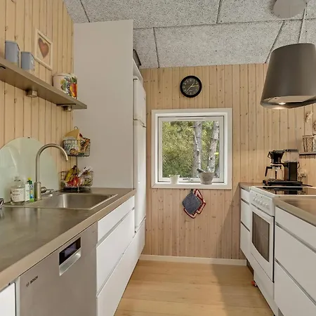 Σπίτι διακοπών Gorgeous In With Kitchen