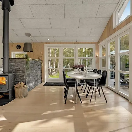 Gorgeous In With Kitchen